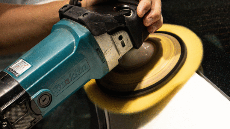car detailer machine polishing
